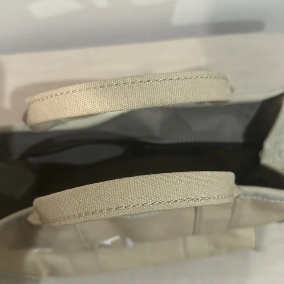 Marc Jacobs The Tote Bag | Like New! - Picture 7 of 8